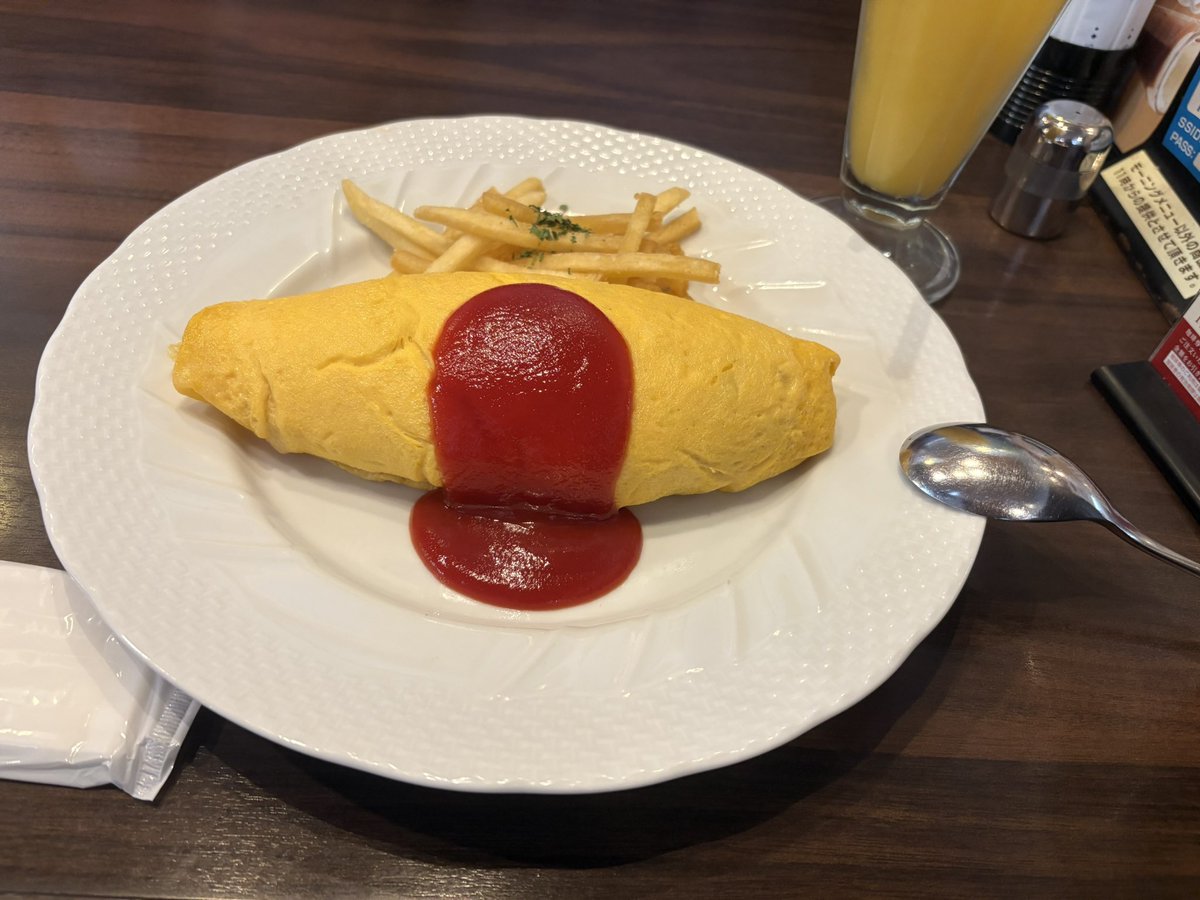 mi_p_o05's tweet photo. 初めて星乃珈琲に来ました^ ̳ᴗ ·̫ ᴗ ̳^！！

おむらいす美味しい(՞o̴̶̷̤ ̫ o̴̶̷̤՞) https://t.co/OwjuEKLsz9