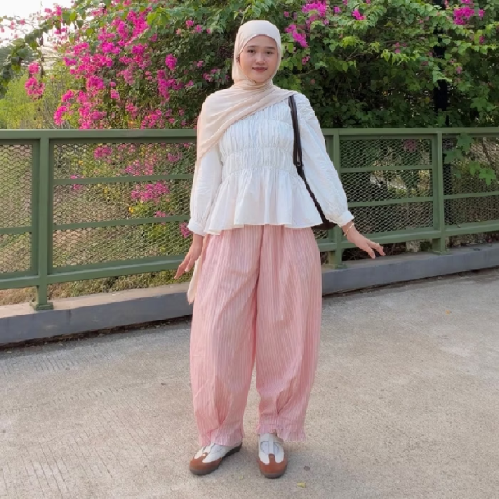 nandikagumi's tweet photo. ♡ ───── ⋆ ───── ♡

a little collection of pretty pants

♡ ───── ⋆ ───── ♡ https://t.co/CU3qjUz9Ts
