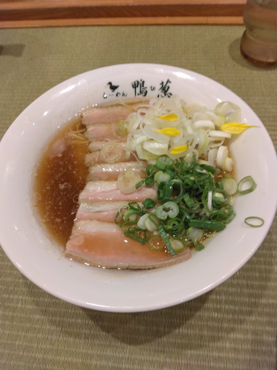 blachiku's tweet photo. さらば東京、帰ります～！ツアー中いちばん美味しかったのは深夜のラーメン😊 https://t.co/laabhDEL2s