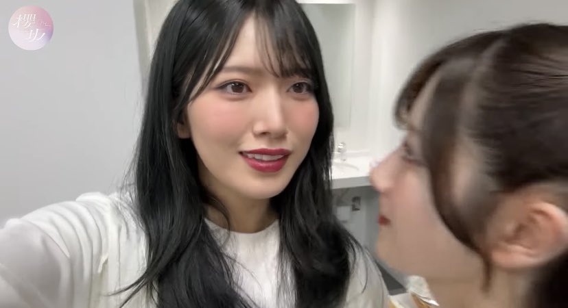 murayamamiu_2y's tweet photo. 鏡でもわかる迫り来る小田倉麗奈好き https://t.co/1TwQWVAlkr