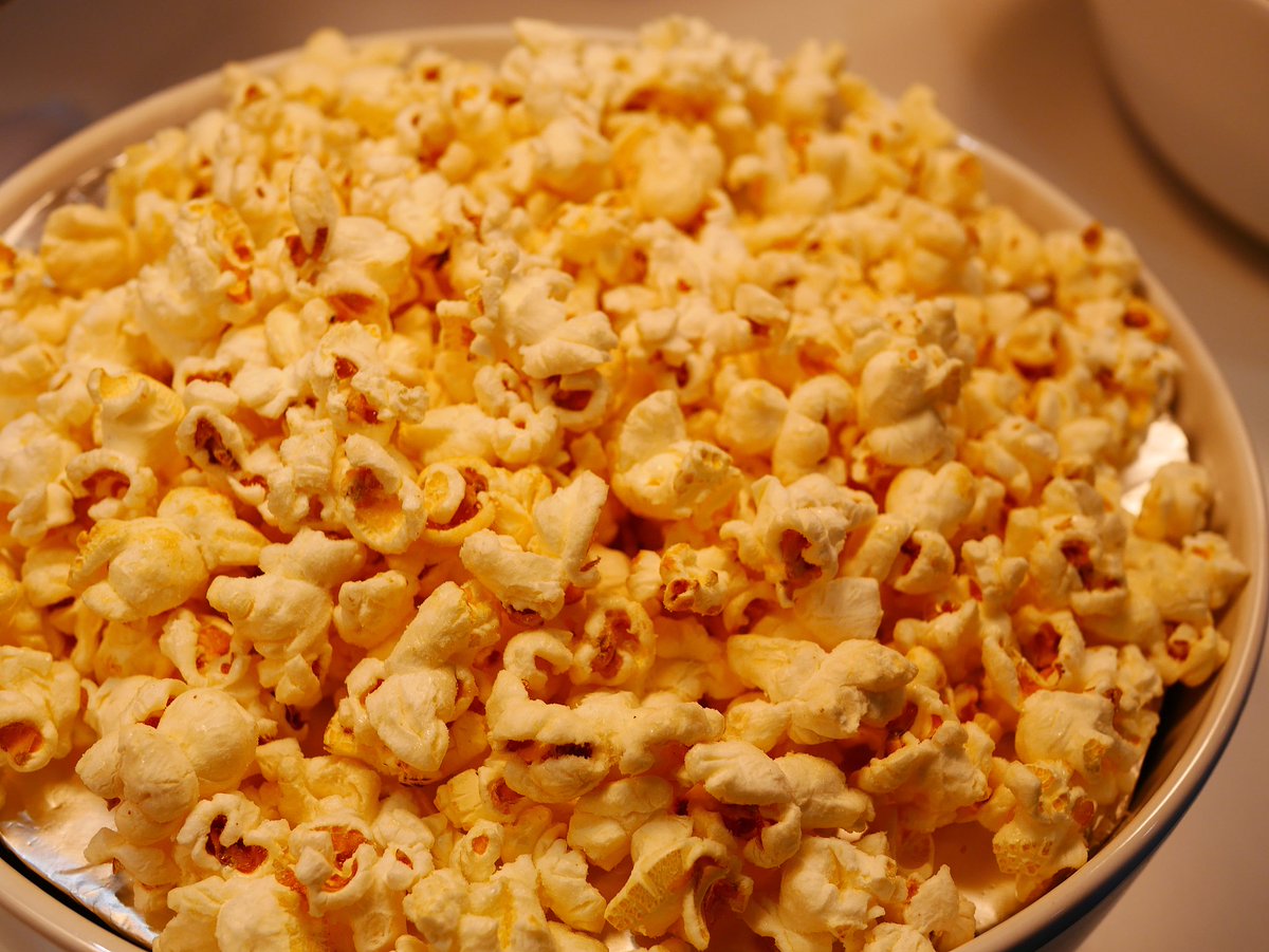ColemanWobig's tweet photo. Just discovered the best late-night snack: crispy miso popcorn with a sprinkle of seaweed flakes – 10/10, no regrets!， https://t.co/YydR3U77TJ