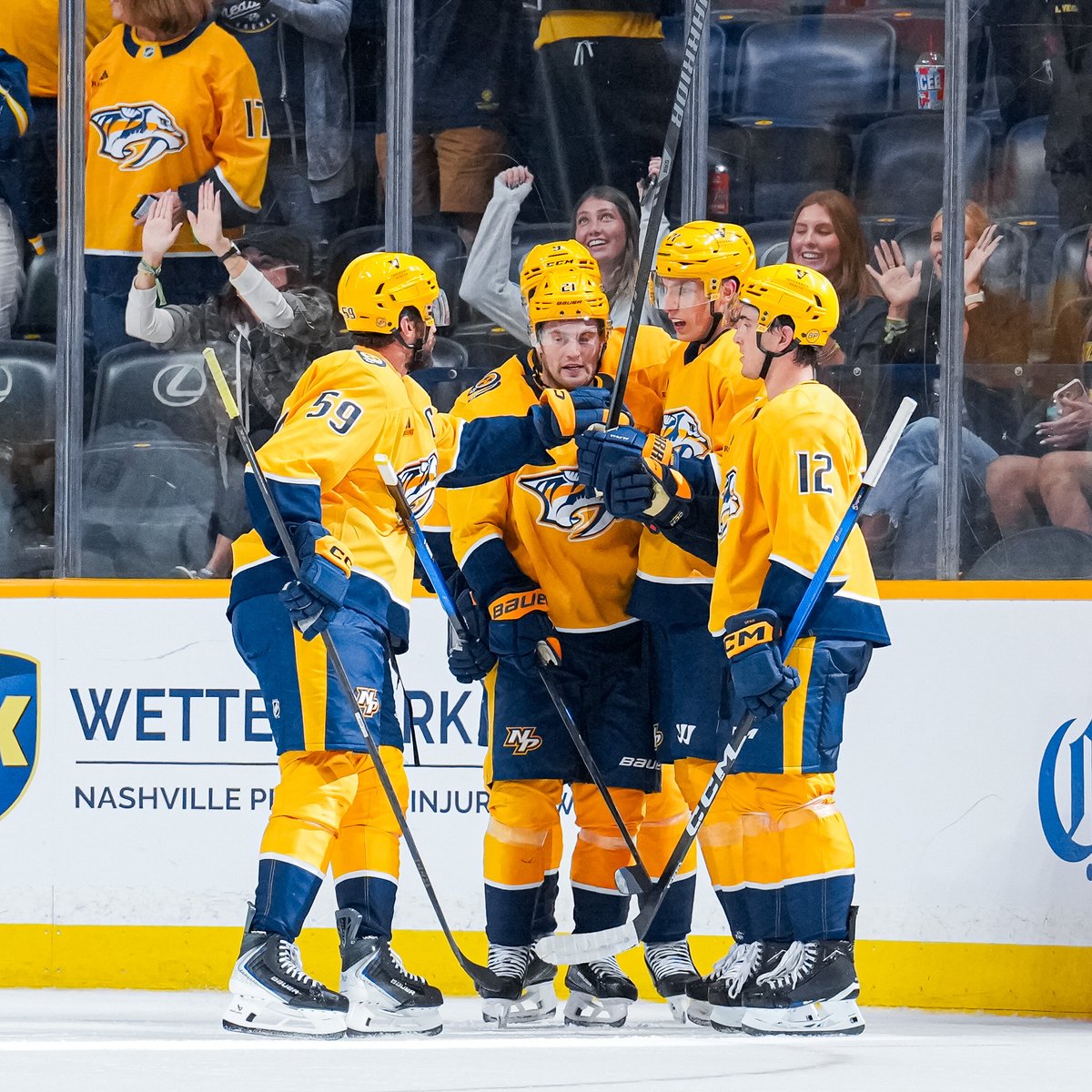 PredsNHL's tweet photo. First star Matthew Wood ⭐️ https://t.co/wxGoRkHQDQ