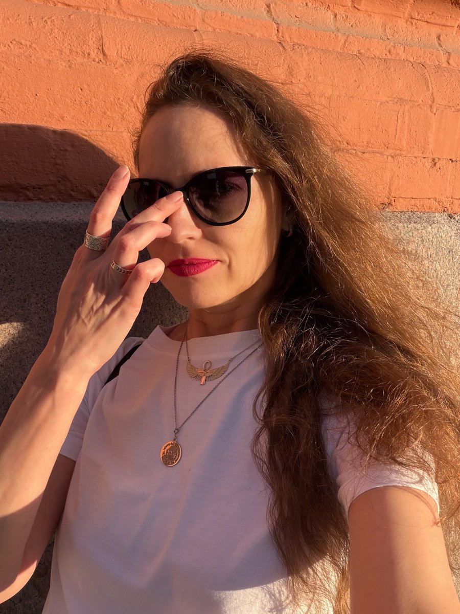 TamarSantoetpe's tweet photo. Не понимаю, почему людям так сложно признать свои минусы. Я бы признала свои, если бы они у меня были 🤷🏼‍♀️ https://t.co/OfLorPpEd0