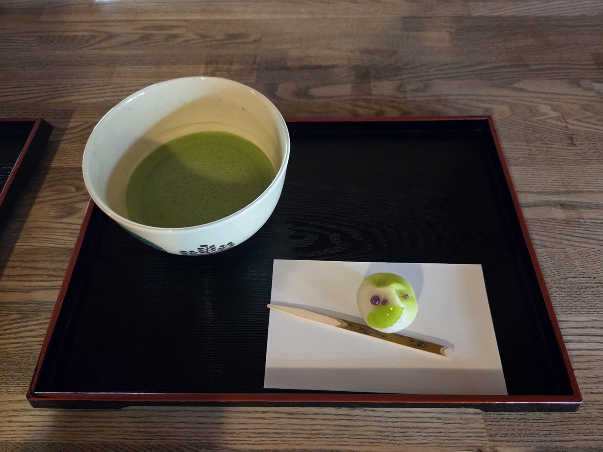 ken1986yg's tweet photo. 昨日は旧岩崎邸庭園で
抹茶と練り切りいただいてきた
和を感じて良いね https://t.co/rXYKYErQD7