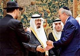 abonmoni's tweet photo. @modeout10 @Zcz012 تتكلم عن الهروب واعور الدرعية عبدالعزيز آل سلوق هرب بملابس العىاهرة نورة للكويت 😂

الصهيوني الفاطس عبدالله لعنة الله عليه وعليك الذي راح التقى فيهم ولا الكىلب تركي الفيصل 
ال سعود عملاء لهم وجاي تستتحقب 
لعن الله ابوكم 

انا ازغب الدب الداشر وسلمان الهالك وكل ال سعود https://t.co/uTfjIZXKNi