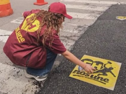PFifiona's tweet photo. Pues del "CH" de esta propaganda yo había entendido "Cerda Hedionda".... 🐷

¿O alguien entendió otra cosa? 🤔 https://t.co/3fQwYCWFLL