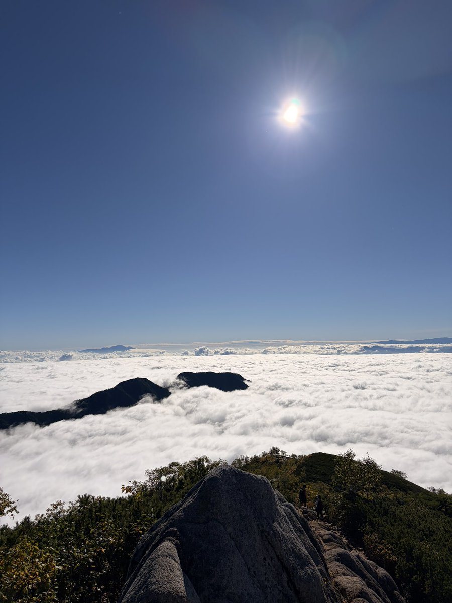 takitsudrums's tweet photo. 燕岳でした
初めての本気登山
綺麗な雲海も見れて最高でした https://t.co/gWHfNDdyVw