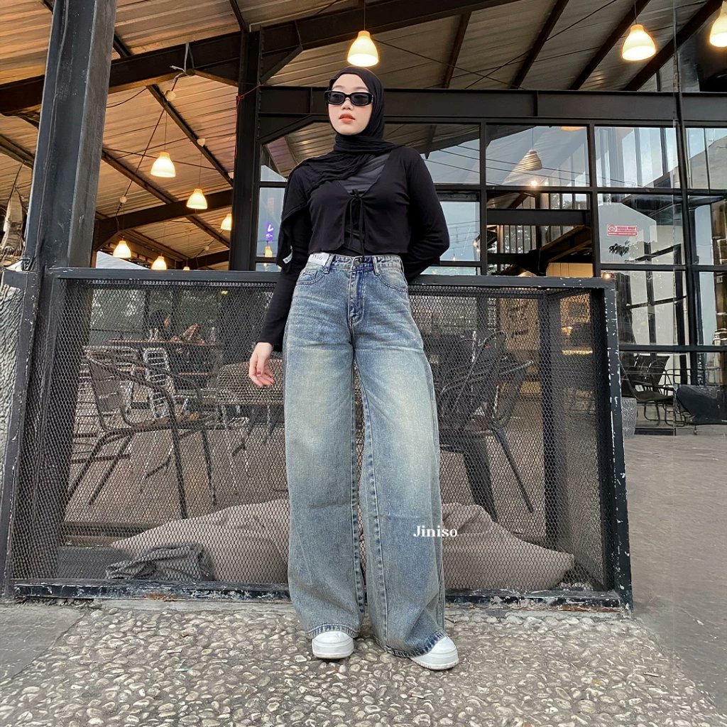 VstoreOfficial's tweet photo. Mix n match jeans baggy 😍😍
https://t.co/pAm9RWGCrb https://t.co/z5aEu7VGvd