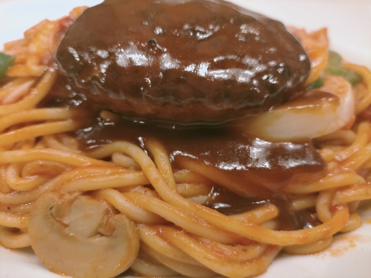 OMOIDEnoRECIPE's tweet photo. ホテルで
朝食を頂きまして
満腹ではあるのですが

＃食は一期一会 と申します。

町会の大先輩のオススメのお店で
＃スパゲッチー を
頂きます

満腹から
あと2食位食えないと
この体型は維持出来ない。。

憧れの
＃仙台駅上駐車場 に停めさせて頂きました。

＃ずっと居られる https://t.co/vDA79Nu0yI
