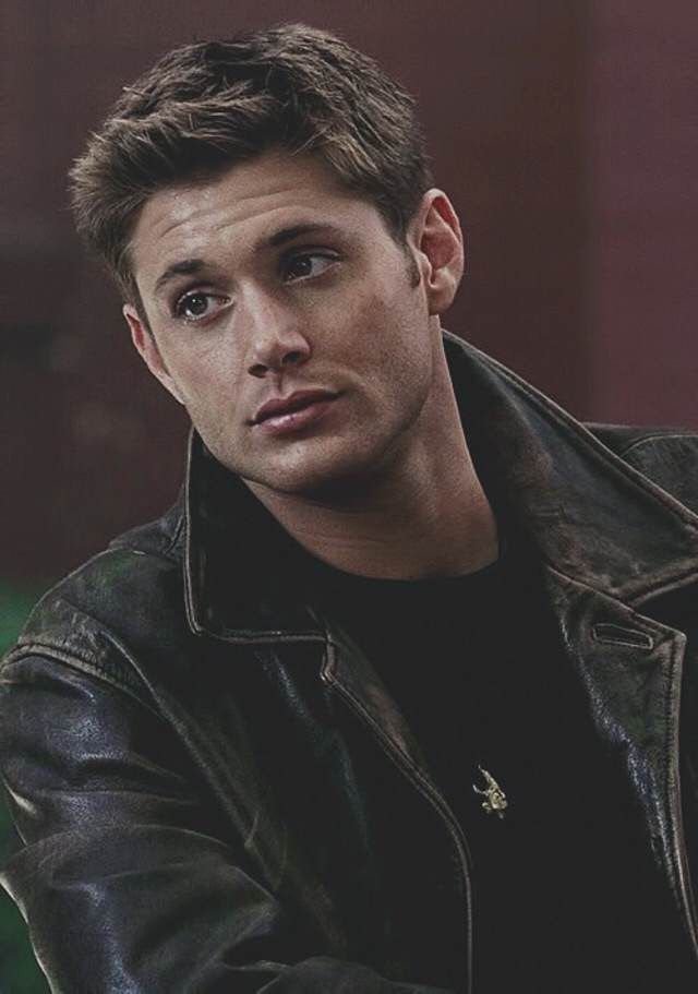 ironscyther_'s tweet photo. ✨️ JENSEN ACKLES ✨️

Acteur Américain surtout reconnue pour son rôle de Dean Winchester dans Supernatural et désormais son rôle de Soldier Boy dans The Boys

Série que je recommande :

- Supernatural
- The Boys
- Smallville
- Countdown https://t.co/MEAv0lDoJ7