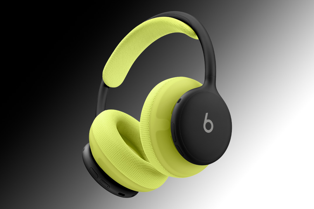 HiConsumption's tweet photo. Beats Finally Built an Over-Ear Headphone You Can Actually Sweat In
https://t.co/F8b9TnA9sM https://t.co/ZwaZDRrkeO