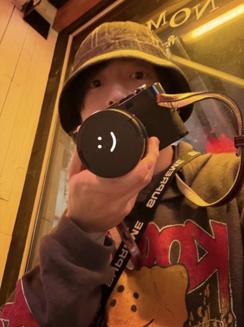 koolunelle's tweet photo. look at him :(♡ https://t.co/k3o4QD7xoG
