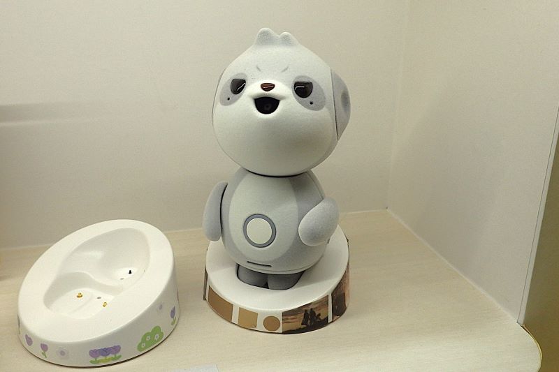 hobbyJournal_'s tweet photo. 今月は日本のメーカーが発売する #玩具 の新商品を取り上げました。需要を考慮して #カードゲーム 、 #AIロボット 、#デジタルトイカメラ 、 #バッグに付けるぬいぐるみ と #キーホルダー 、 #ガンダム の新展開情報を選んでいます。詳細はこちらから→https://t.co/kCQjqZph6m https://t.co/GL22nOEh8o