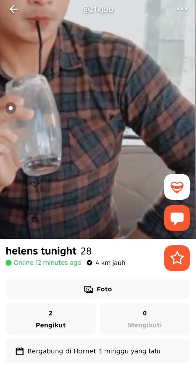ManggoFloat_31's tweet photo. Ati2 yg punya apk Orange ada Fake Acc, bilangin smaa yg punya foto itu, fotonya di pke yg punya akun ghani14 di apk Ho*net, ntr gw spill foto asli yg punya akun ghani14 kalo rame.. WkWk kasian ngaku2 pke foto orang lain
#gaysurakarta #gaysolo #gaykaranganyar https://t.co/t3mSZPCvVy