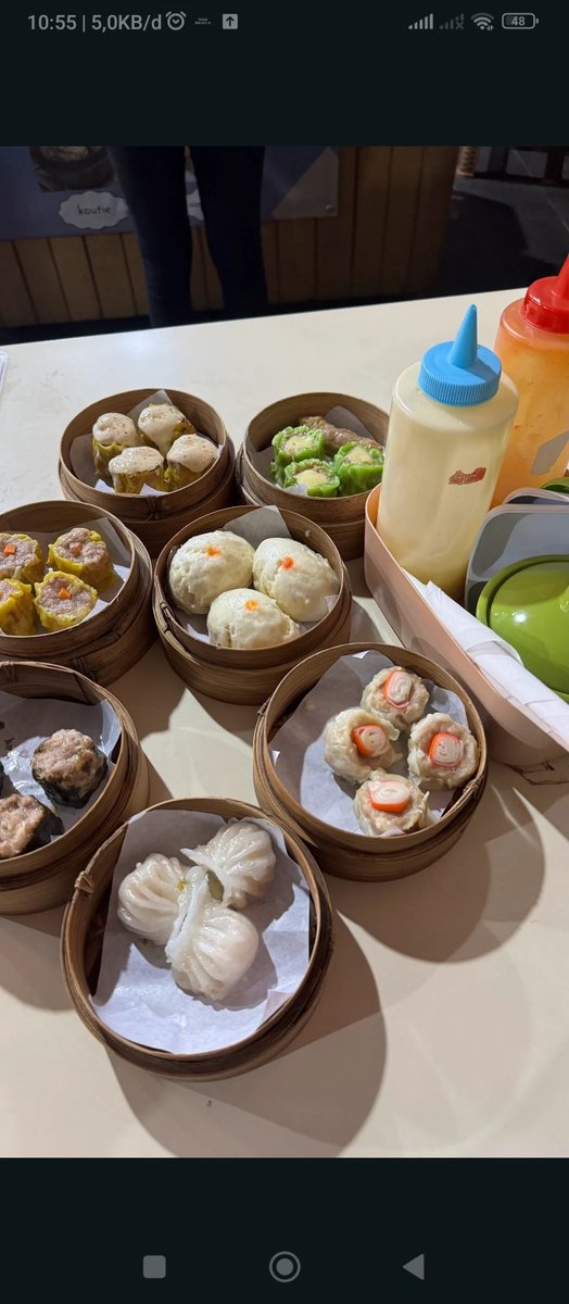 Itzty4's tweet photo. hai guyss yg lagi di bandung atau lagi liburan ke bandung,boleh mampir yaa ke kedai dimsum akuu🤤
harganya affordable yaa mulai dari 15k ajaa
📍 jl.tamansari no.16 (sebrang kampus unisba yaa di sixteen foodcourtnya booth daily dimsum) 💞💞 https://t.co/yEFzSzwsCs