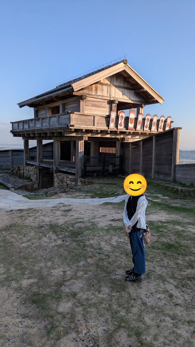 Shirley_Temple_'s tweet photo. １００名城　34城目　鬼ノ城
景色がとてもきれいなところでした。
行き着くまでの車の運転がハードです。対向車が来たら、すれ違いが厳しく、すき間で待ってみたり、下がったり「2.5キロ道が狭いです」と書いてあったり。 https://t.co/wFzlQc3OiF