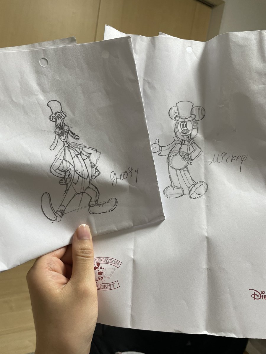 damao13's tweet photo. アニメーションアカデミーはグーフィーとミッキーに行ってきた〜！
キャラグリあると知る前から描いてみたかったので今回行けて嬉しい！ https://t.co/L8fWhXSzSg