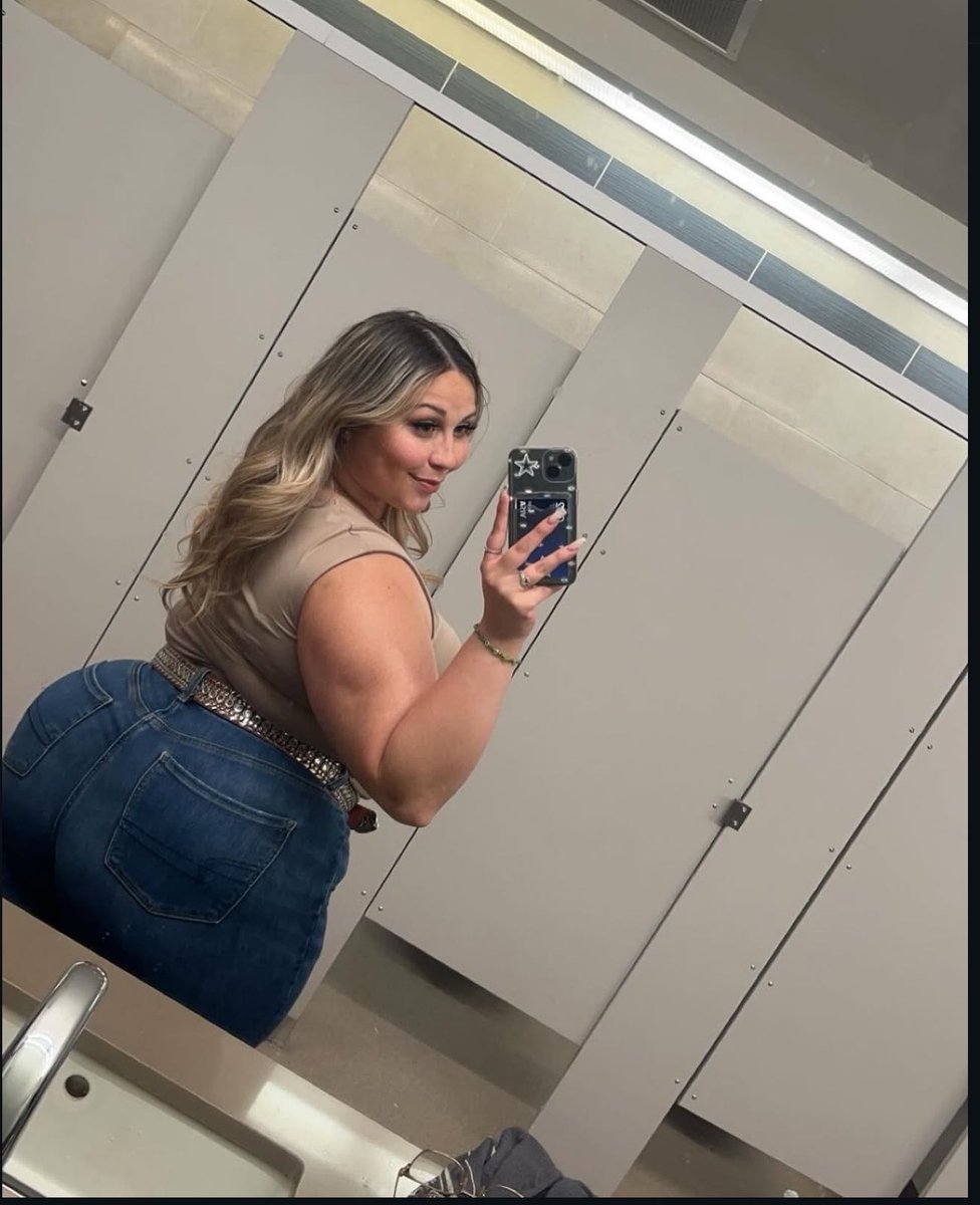 Elitefab4u's tweet photo. Bbw🥵 https://t.co/DXhvj9CUz0