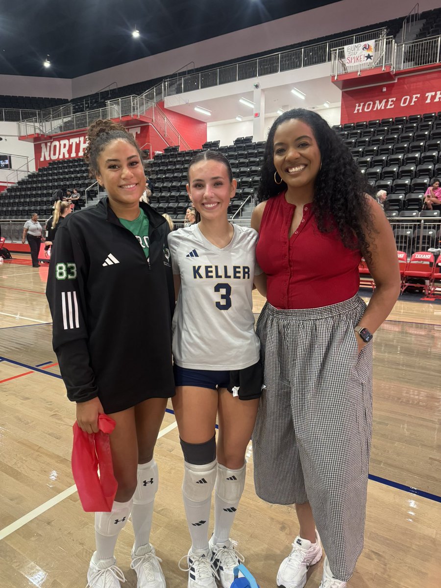 TAVVolleyball's tweet photo. #TAV18Black rep’ping at the double header matches tonight! #GoTAV https://t.co/fDsM3LTE4V