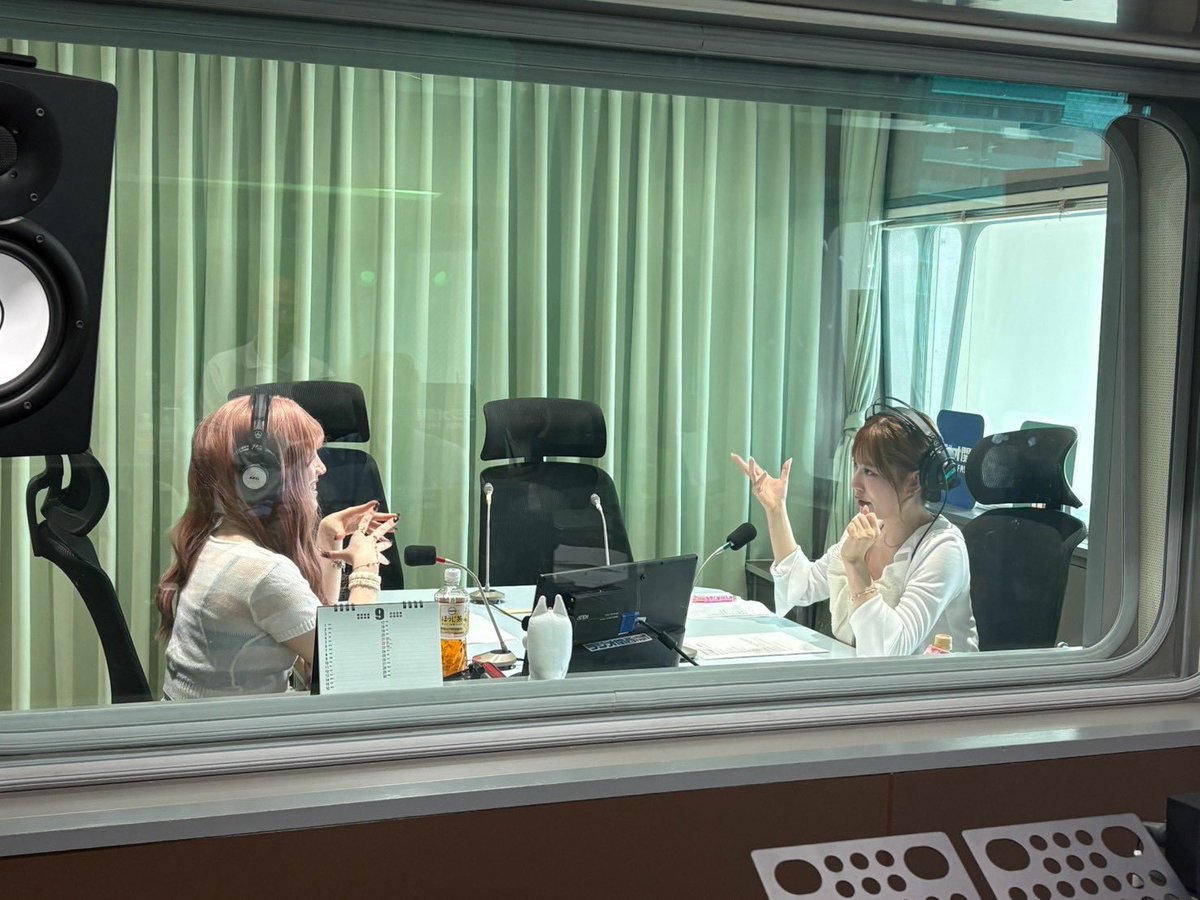 Radio_Kansai_PR's tweet photo. 【📢特番情報📢】

9月29日(火)20:00〜20:30
『東村芽依・おじゃすの待ち合わせはラジ関で』

☑️元日向坂46の1期生の「東村芽依」
☑️SNSフォロワー数460万超のTikTokクリエイターの「おじゃす」

同じ所属事務所で関西出身同士なのになかなか話す機会がなかったので、ラジオ関西で待ち合わせよう！という公私混同系トークバラエティ番組です。

#めいじゃす　で感想お待ちしてます🫡

▪️放送局
ラジオ関西(AM558KHz/FM91.1MHz)
▪️radiko
関西2府4県は1週間無料聴取可能
▪️出演
東村芽依 / おじゃす