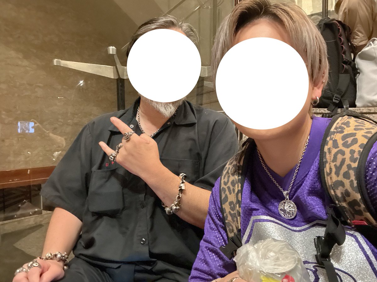 yuluna_suu's tweet photo. 会場着いた🤩YULUNAにも会えた〜🤩

#中村ゆりか
#4UGALAXY https://t.co/1cNsevOYDA