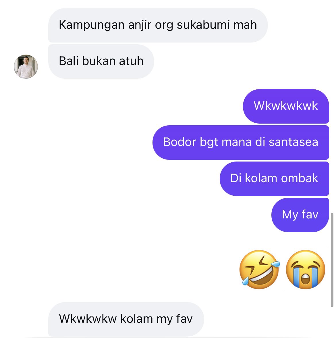 sagitakseriusss's tweet photo. Suami w pasti bingung, di wa marah di ig ketawa-ketawa 🤣 https://t.co/8MZ0Xjhb5q
