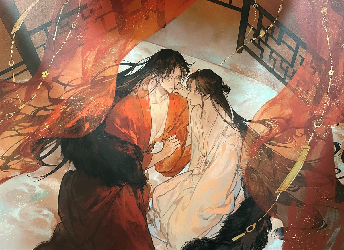 flwrxielian's tweet photo. Xie Lian looks so small compared to Hua Cheng here, that's why Hua Cheng can just devour him 🤭 https://t.co/LGvsI6Lk7M