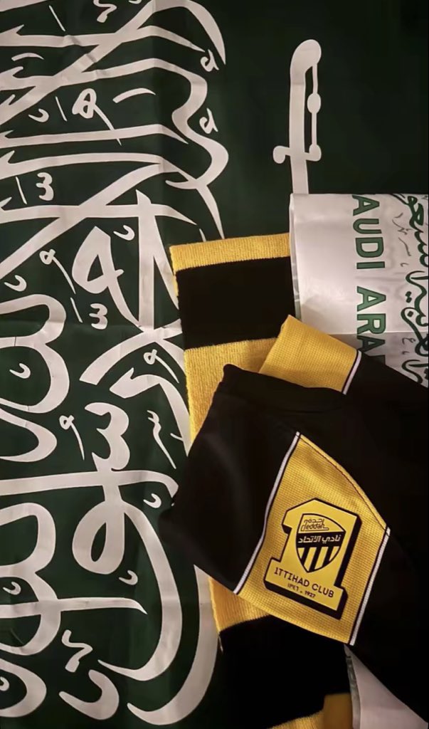 mha4643's tweet photo. 🟡⚫ اختياراتي في الفعالية الاتحادية:

👑 أفضل رئيس: أحمد مسعود
🧠 أفضل مدير رياضي: رامون بلانيس
🎩 أفضل مدرب: ديمتري
🧤 أفضل حارس: غروهي
🛡️ أفضل مدافع: أحمد جميل
🎯 أفضل لاعب وسط: محمد نور
🐅 أفضل مهاجم: الساطي حمدالله

والآن دوركم.. من اختياراتكم؟ 👀💛🖤

#الاتحاد https://t.co/toocLb0Crg