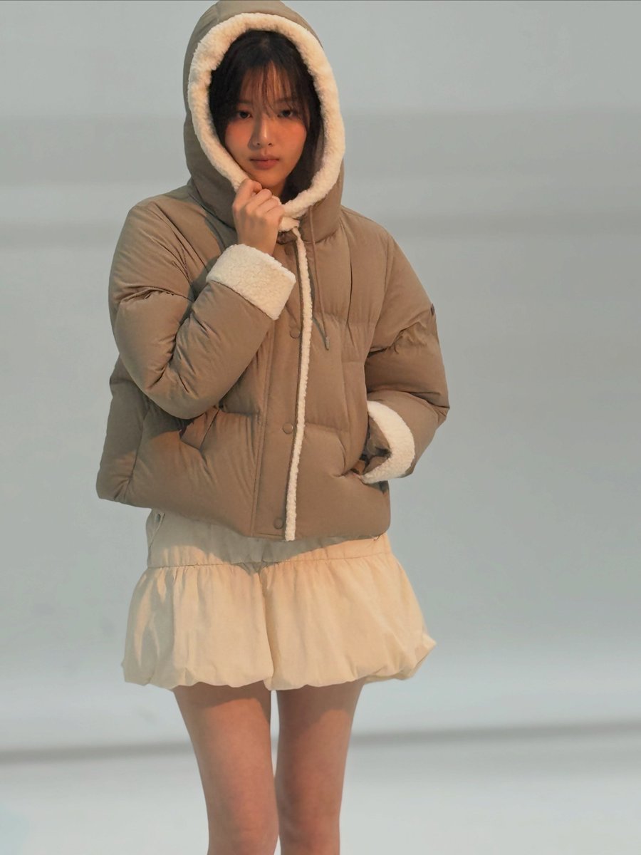 eevnsoo's tweet photo. more Superdry dump [◉°] https://t.co/QkQWbad8vj