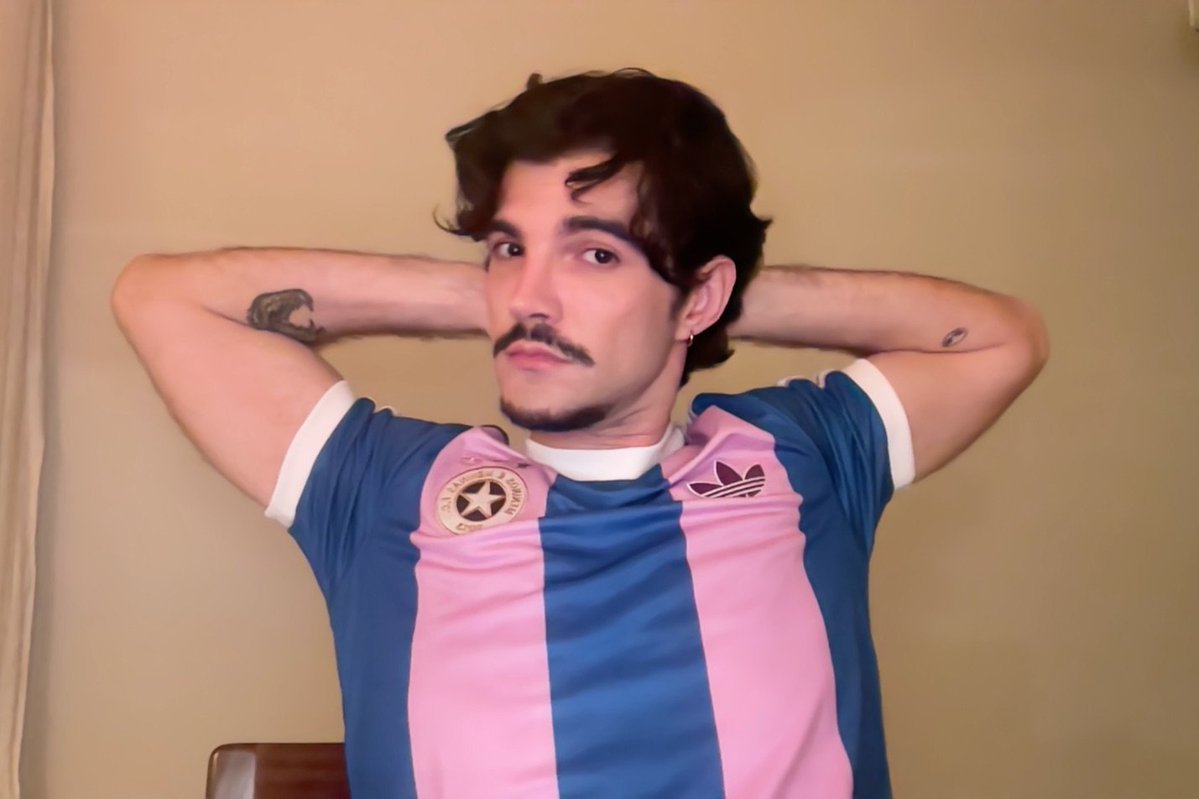 truebelievsr's tweet photo. bissexual mais lindo do mundo todo https://t.co/ARTEj6aFRy