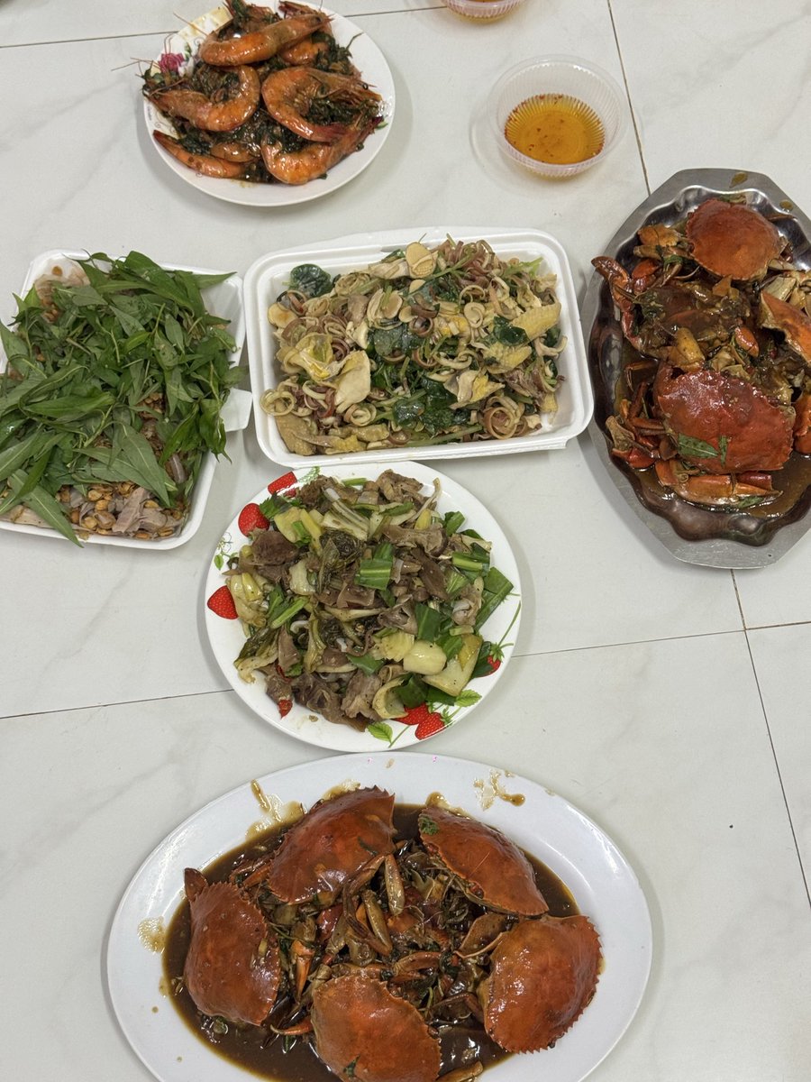Kubonztv's tweet photo. Cuộc sống như chiếc gương, bạn mỉm cười nó sẽ mỉm cười lại https://t.co/ayMTW1O7Cf