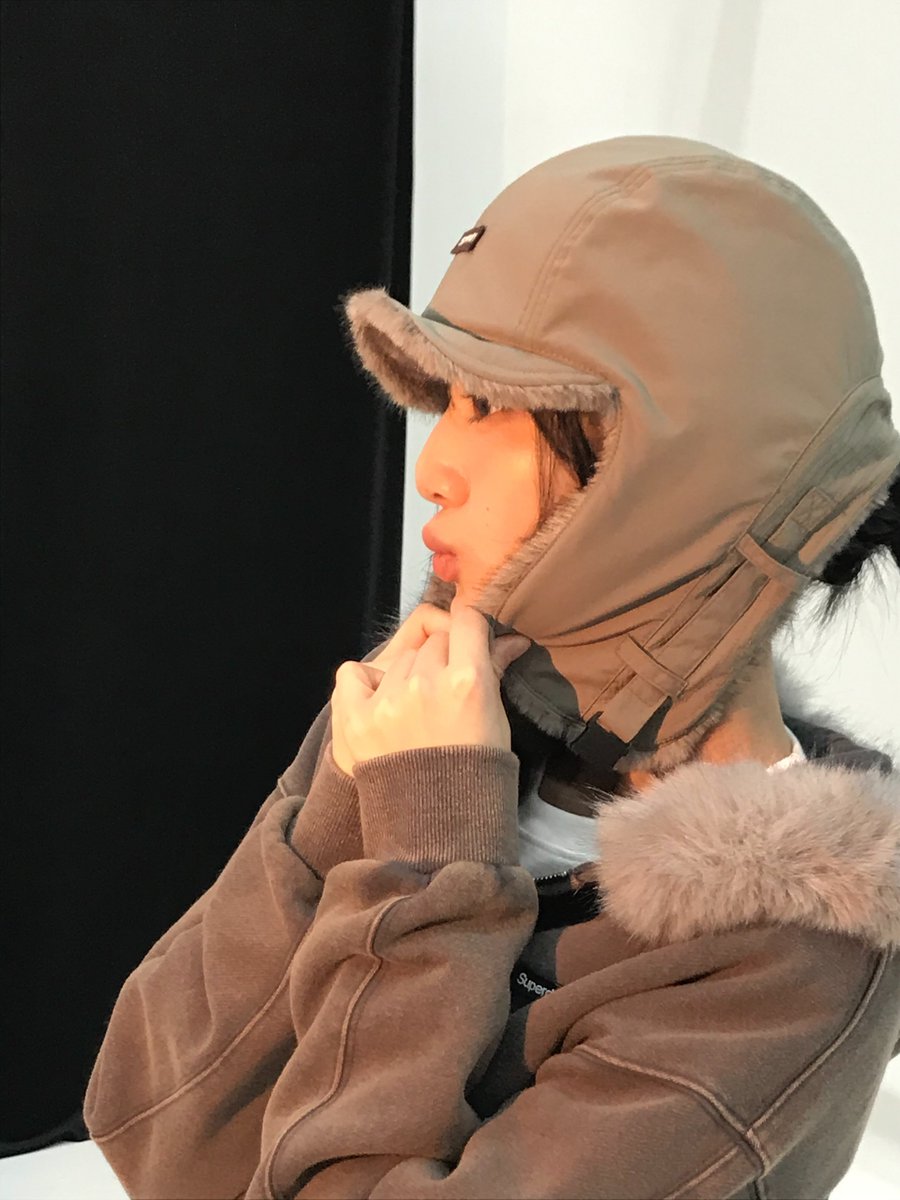eevnsoo's tweet photo. some random moments from the shoot ♡ mostly me being cute between takes but trying not to mess up my hair, tee-hee! honestly, these photos really remind me how much fun I had getting ready for FW26. https://t.co/DDCZDVJwb3