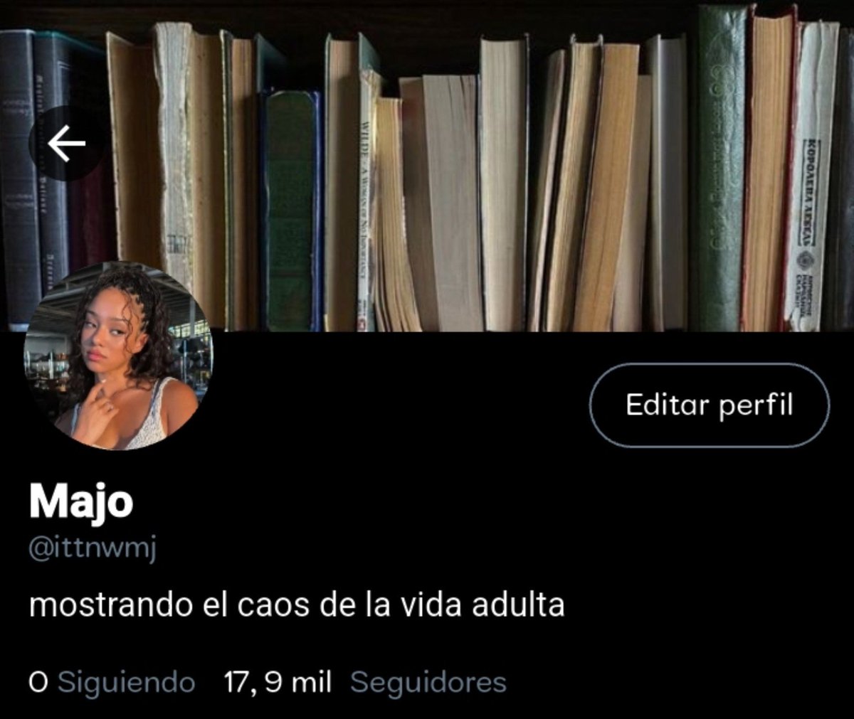 quackswn's tweet photo. 🦒
🍡—Habla de todo un poco en internet
 🍡—Tiene una relación con 🐢 de hace 2 años
🍡—🐢 la hace enojar por menso a veces

🐢
🍡—Queria que su relación fuera privada pero por pendejo la filtró él mismo
🍡—Ama demasiado a 🦒
🍡—Siempre logra que lo perdonen https://t.co/IB3ucT98qm
