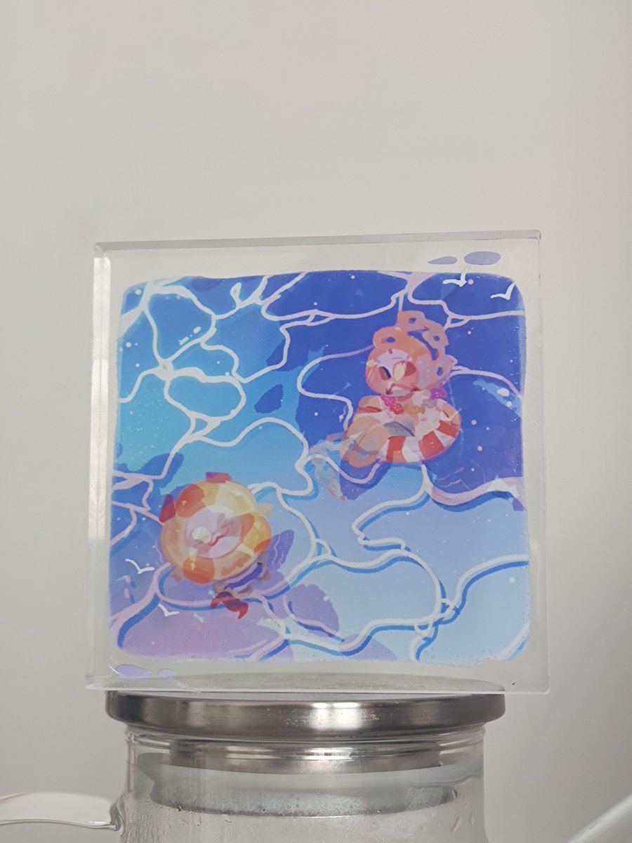 abirdhuiniu's tweet photo. The merch I ordered — I gave a lot of it to my friends in China, but I really have no way to send any overseas. https://t.co/A8da3iXU92