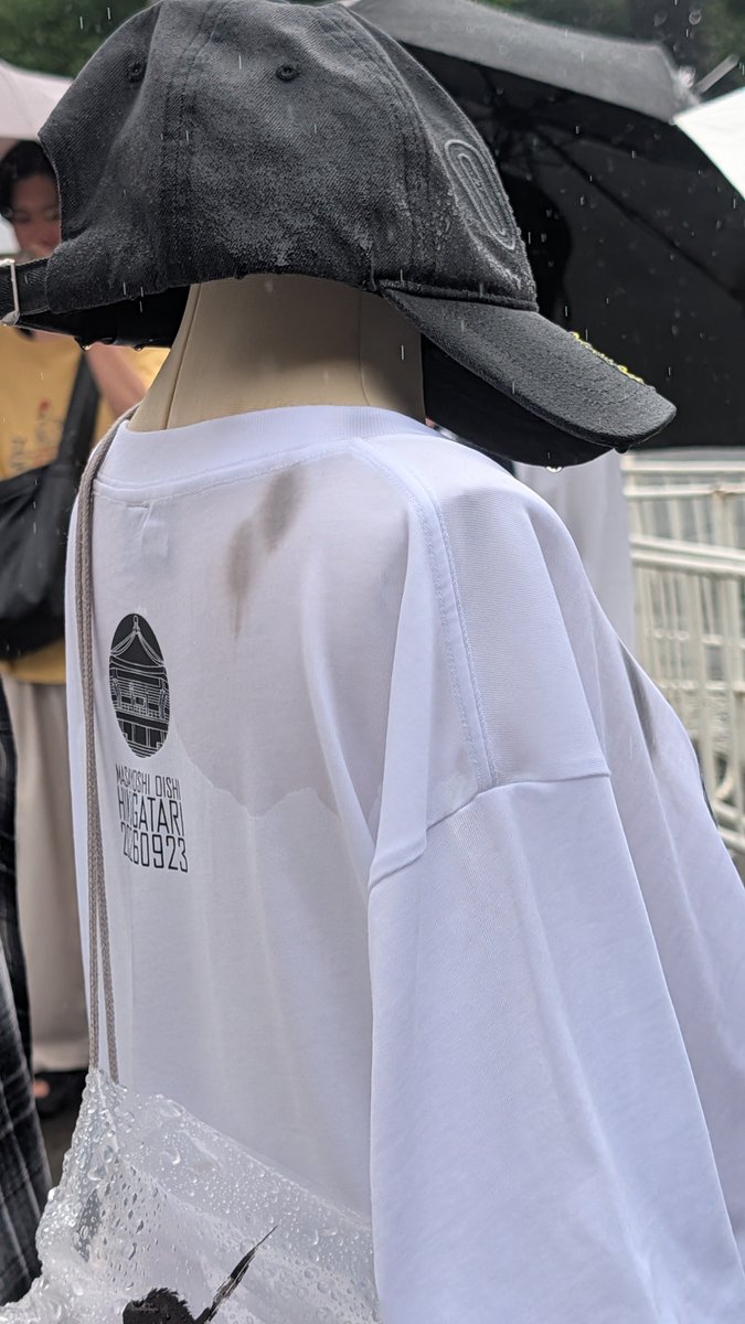Ricca014kn's tweet photo. みんなキャップ雨で色落ちするから気をつけて！ https://t.co/Ryl2jkXwLj