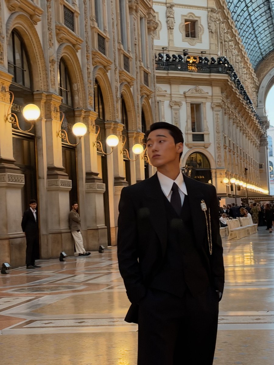 allforsan710's tweet photo. VOGUE KOREA mentioned CHOI SAN in "VOGUE WORLD 2026: Millano, Best Dresser Celebrities".

San is the one and only Korean male celebrity mentioned in that prestigious event.
📎 https://t.co/OGmf7UQUKQ

CHOI SAN AT VOGUE WORLD
#SANxVOGUEWORLD #SANxDOLCEGABBANA #CHOISAN #산 @dolcegabbana @voguemagazine