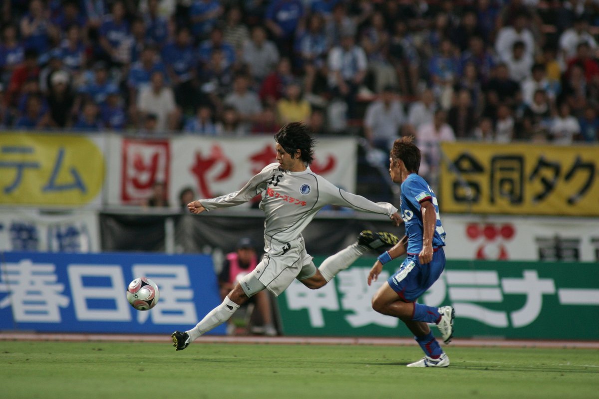 hollyhock_staff's tweet photo. 2008シーズンに特別指定選手として #水戸ホーリーホック に在籍していた #小林悠 選手が2026年限りでの現役引退を発表されました。

ホーリーホックファミリー🐉
残りの現役生活、そして新たなステージでのさらなる活躍も楽しみにしています✨

@kobayashiyu2411
#水戸ホーリーホック https://t.co/p30i5oOHgI