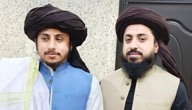 irxx7h's tweet photo. مشکلات اتی ہیں اور جو مشکلات میں بکھڑتے ہیں وہ پھر سنبھلتے نہیں
خود کو مضبوط بنائیے، اللہ کریمﷻ و حبیب مصطفی خاتم النبیینﷺ پر بھروسہ رکھیے
میرا ربﷻ بڑا کارساز ہے
حضرت موسی،حضرت اسماعیل،حضرت یوسف علیہ السلام کا اللہﷻ ہی ہمارا اللہﷻ ہے وہ بہتر حفاظت فرمانےوالا ہے

#ملنگ_قبیلہ https://t.co/Jz4P1TANFE