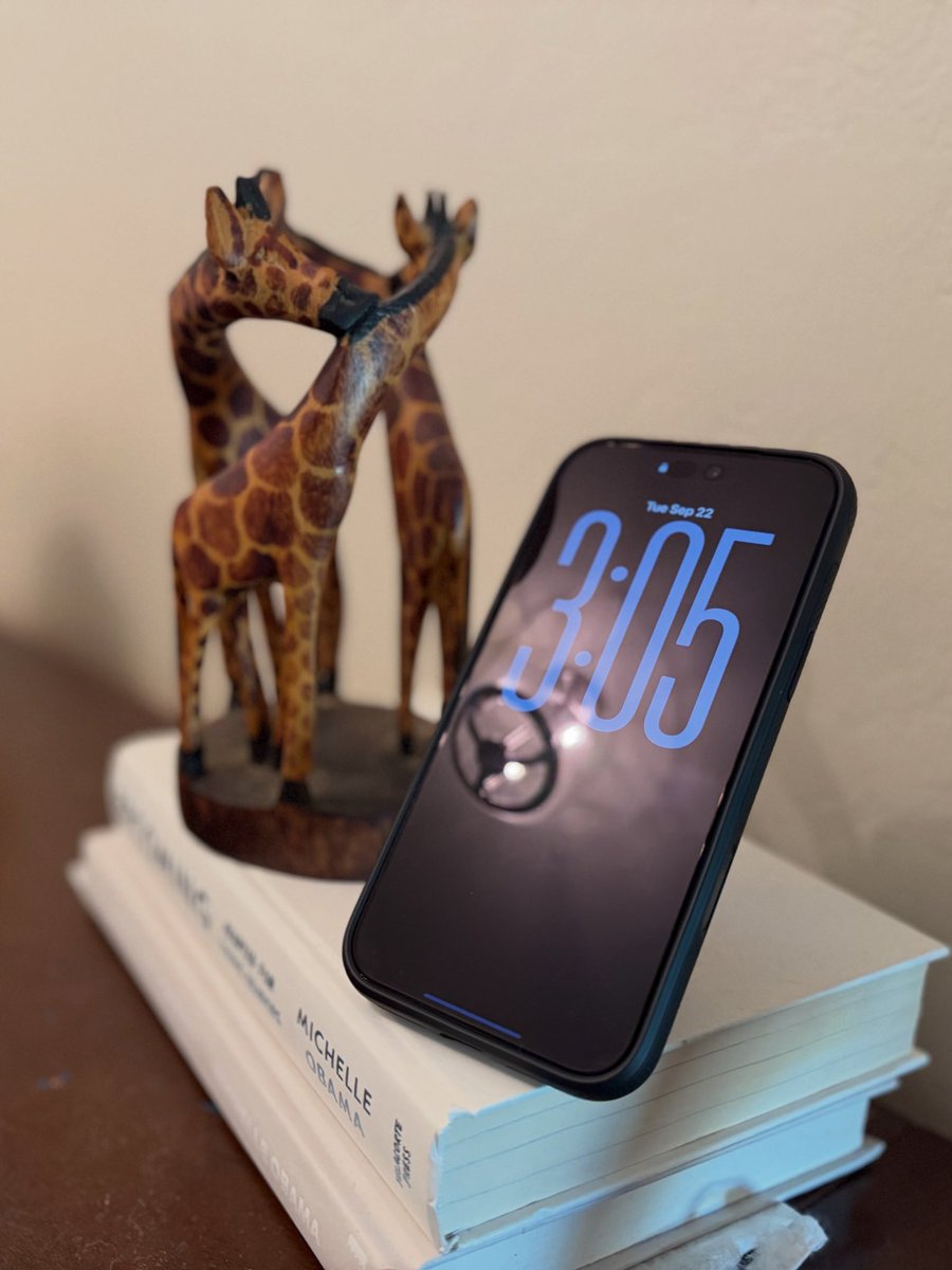 TeamLaVerisH's tweet photo. One accessory, so many uses.
The TORRAS 03 Fitness Stand keeps my iPhone 18 Pro Max right where I need it-whether I'm watching videos, FaceTiming, cooking, working, or just relaxing.
Simple. Convenient. Everyday essential.
#TORRAS #iPhone18ProMax #outsidewithtorras https://t.co/9KcyfcZuE0