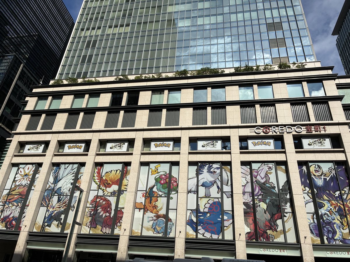 240415mproS's tweet photo. シルバーウィークの日本橋は、ポケモンコラボで大混雑！🚶‍♀️
トフロムもできて、東京駅〜日本橋の道が少し歩きやすくなった気がします。
#日本橋 #東京駅 #ポケモン https://t.co/S0CCcI02xa