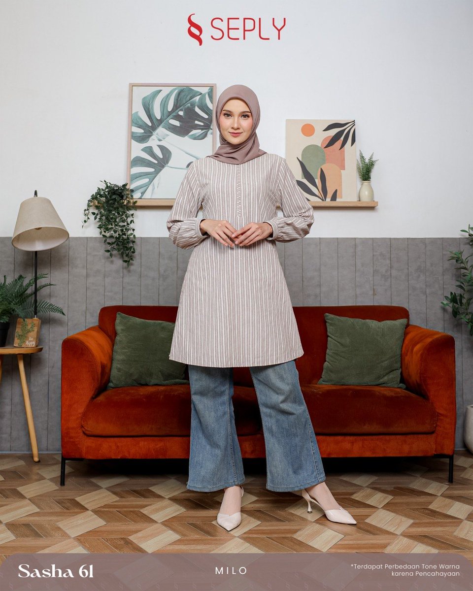 VstoreOfficial's tweet photo. Lagi butuh ide! Kalau kalian pakai Tunik Daily warna Grey, lebih cocok dipaduin sama jilbab warna apa ya biar kelihatan fresh? Tulis kombinasi warna favorit kalian di bawah! https://t.co/MUZThASs9k