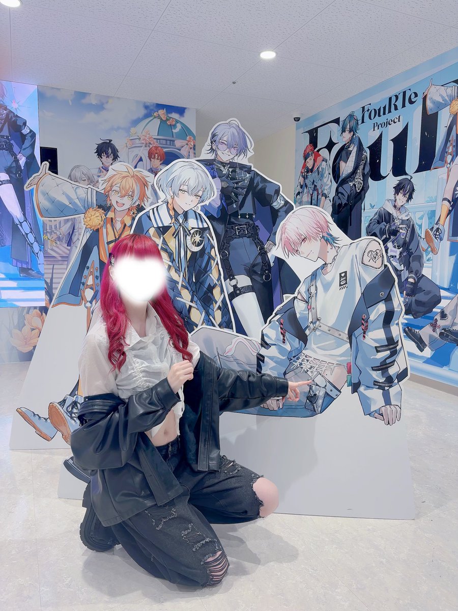 3710_f_'s tweet photo. 1周年また店頭にパネル並ばないかな〜
赤髪辞めたので違和感しかない😄 https://t.co/D8zYI57l63