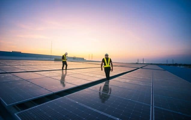 VivekTi89330753's tweet photo. India achieves 125 GW solar energy capacity, 3rd largest producer in world: Pralhad Joshi 
https://t.co/arNZQ68E9U https://t.co/ox3zJLVlKZ