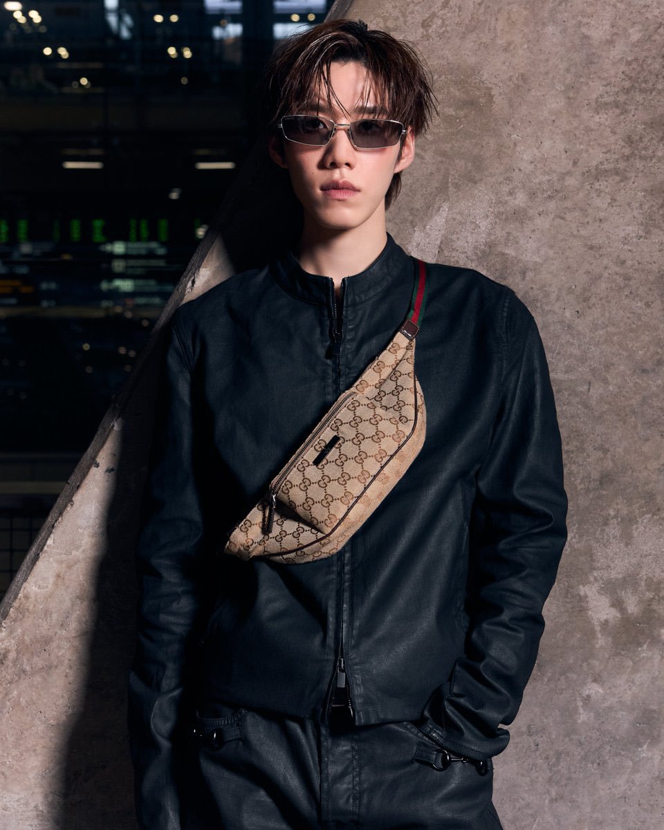 PPurim's tweet photo. ชอบพีพีมู้ดนี้ว่ะ หล่อออทรงเอ 

PP KRIT X GUCCI MFW26 #GUCCISS27xPPKRIT #GucciTheStoreShow #Gucci @gucci #PPKritt @ppkritt https://t.co/EUNLSeRthX