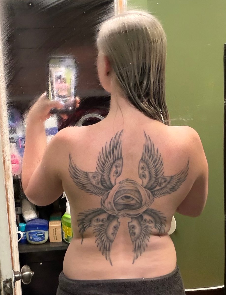 El_Chupaca_bro's tweet photo. Barely any progress on the robe today because good hems take time but here’s my healed back tattoo bc it’s super cool https://t.co/gSKAr620kc