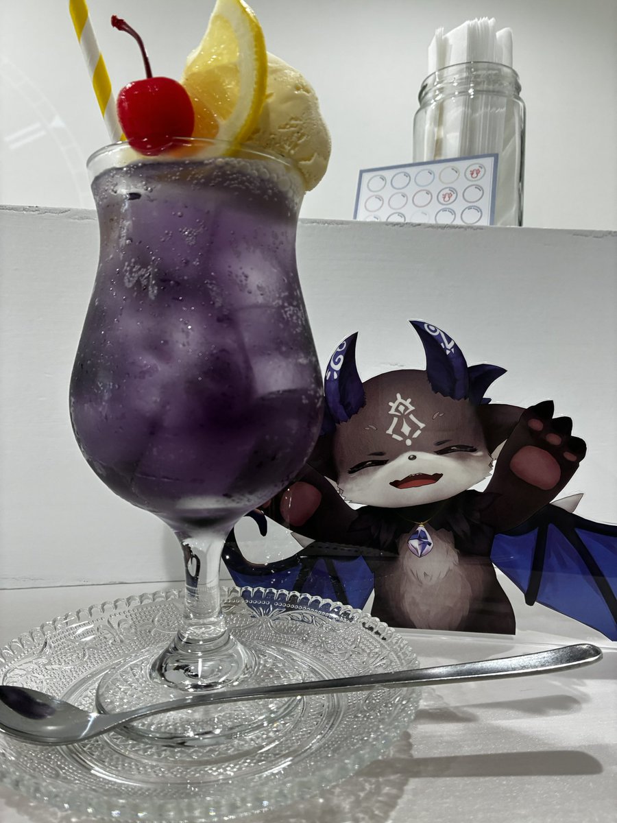SH_1003's tweet photo. お出かけ前の一杯。
今日は紫色のバイオレットで、ここに居るよ。

#でびでびでびるさま https://t.co/6jotVoP4kJ