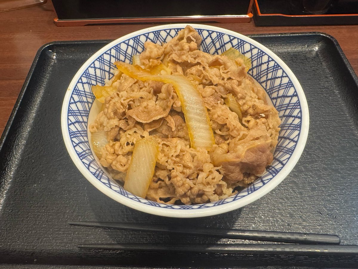 kaitotto0125's tweet photo. 今日は吉野家 https://t.co/cmIgWlSTeL