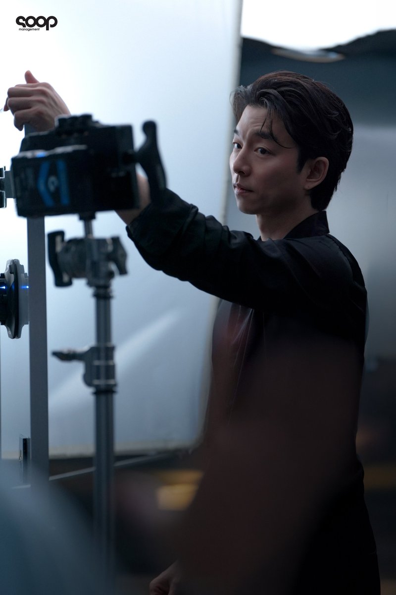 gongyoo_ni's tweet photo. AAAAAAAAAAAAAAAAA FUCKING HANDSOME AS FUCK, I CAN'T, OMG 🤯 https://t.co/gU0rhXMMCj