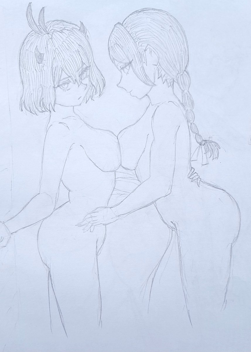 TwinocelotX's tweet photo. Nero e Ichika; pelinegras, bajitas y algo serias, tienen tanto en común 😆😆😅. Buenas noches!
#blackclover #Nero #secreswallowtail #IchikaYami https://t.co/pUqaLgnQUZ