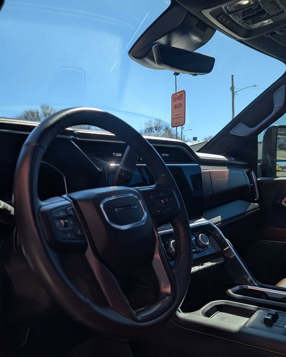 RonniEhlyxreg's tweet photo. Your interior needs protection too. Leather, cloth, carpet, Alcantara—we’ve got it covered. Protect it before it’s too late. Call today. https://t.co/JCORA3Hht6